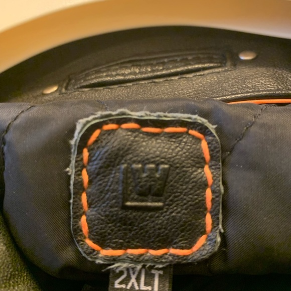 Men’s Leather Jacket - Picture 3 of 4